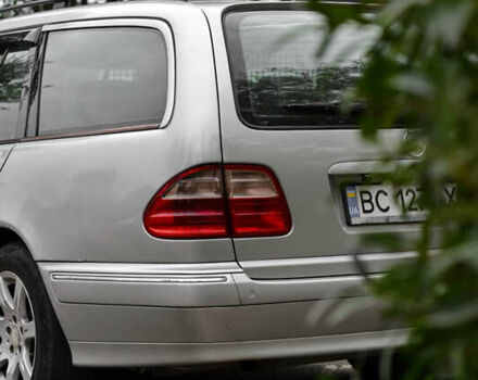 Серый Мерседес Е-Класс, объемом двигателя 2 л и пробегом 511 тыс. км за 3899 $, фото 5 на Automoto.ua