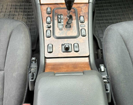 Серый Мерседес Е-Класс, объемом двигателя 2 л и пробегом 511 тыс. км за 3899 $, фото 23 на Automoto.ua