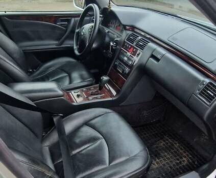 Серый Мерседес Е-Класс, объемом двигателя 2.69 л и пробегом 530 тыс. км за 5000 $, фото 8 на Automoto.ua