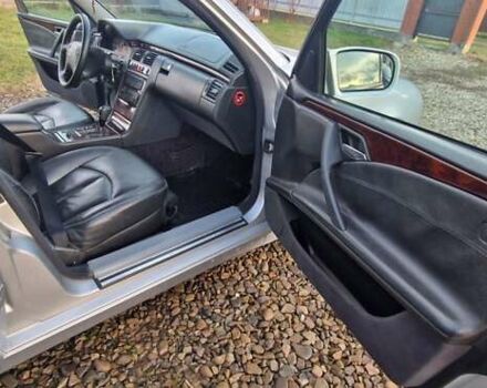 Серый Мерседес Е-Класс, объемом двигателя 2.7 л и пробегом 532 тыс. км за 4750 $, фото 9 на Automoto.ua