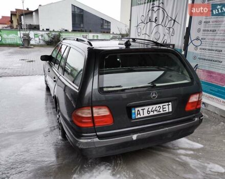 Сірий Мерседес Е-Клас, об'ємом двигуна 2 л та пробігом 442 тис. км за 3200 $, фото 3 на Automoto.ua