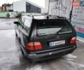 Сірий Мерседес Е-Клас, об'ємом двигуна 2 л та пробігом 442 тис. км за 3200 $, фото 3 на Automoto.ua
