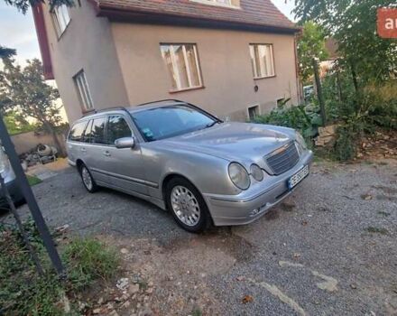 Серый Мерседес Е-Класс, объемом двигателя 3.2 л и пробегом 470 тыс. км за 5200 $, фото 4 на Automoto.ua