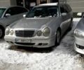 Серый Мерседес Е-Класс, объемом двигателя 2.2 л и пробегом 418 тыс. км за 2950 $, фото 1 на Automoto.ua