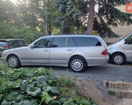 Серый Мерседес Е-Класс, объемом двигателя 3.2 л и пробегом 470 тыс. км за 5200 $, фото 5 на Automoto.ua