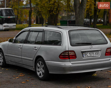 Серый Мерседес Е-Класс, объемом двигателя 2 л и пробегом 511 тыс. км за 3899 $, фото 2 на Automoto.ua