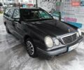 Сірий Мерседес Е-Клас, об'ємом двигуна 2 л та пробігом 442 тис. км за 3200 $, фото 2 на Automoto.ua