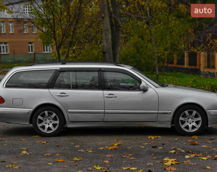 Серый Мерседес Е-Класс, объемом двигателя 2 л и пробегом 511 тыс. км за 3899 $, фото 1 на Automoto.ua