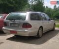 Серый Мерседес Е-Класс, объемом двигателя 2 л и пробегом 300 тыс. км за 3000 $, фото 3 на Automoto.ua