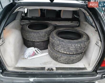 Сірий Мерседес Е-Клас, об'ємом двигуна 2 л та пробігом 442 тис. км за 3200 $, фото 10 на Automoto.ua