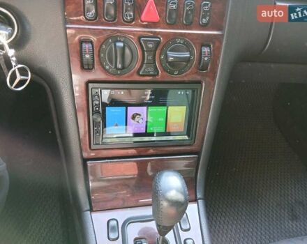 Мерседес Е-Класс 2002 в Запорожье на Automoto.ua Серый Мерседес Е-Класс, объемом двигателя 2.2 л и пробегом 330 тыс. км за 3850 $, фото 4 на Automoto.ua