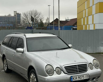 Серый Мерседес Е-Класс, объемом двигателя 2.69 л и пробегом 338 тыс. км за 3800 $, фото 2 на Automoto.ua
