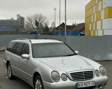 Серый Мерседес Е-Класс, объемом двигателя 2.69 л и пробегом 338 тыс. км за 3800 $, фото 3 на Automoto.ua