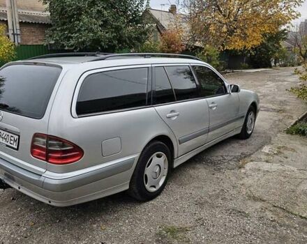 Серый Мерседес Е-Класс, объемом двигателя 2.15 л и пробегом 320 тыс. км за 4700 $, фото 8 на Automoto.ua