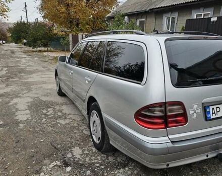 Серый Мерседес Е-Класс, объемом двигателя 2.15 л и пробегом 320 тыс. км за 4700 $, фото 5 на Automoto.ua