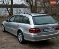 Серый Мерседес Е-Класс, объемом двигателя 2.2 л и пробегом 400 тыс. км за 5500 $, фото 6 на Automoto.ua