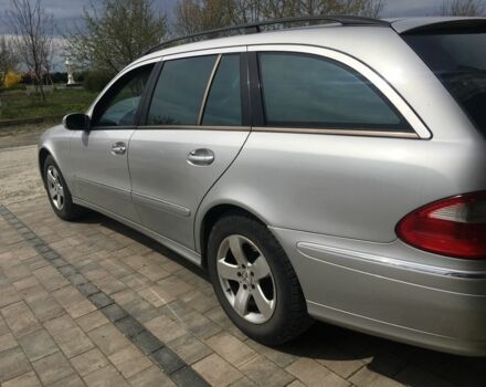 Сірий Мерседес Е-Клас, об'ємом двигуна 2.7 л та пробігом 260 тис. км за 6700 $, фото 1 на Automoto.ua