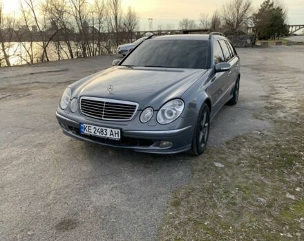 Серый Мерседес Е-Класс, объемом двигателя 3.2 л и пробегом 385 тыс. км за 4300 $, фото 1 на Automoto.ua