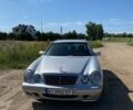 Серый Мерседес Е-Класс, объемом двигателя 2.15 л и пробегом 400 тыс. км за 3000 $, фото 7 на Automoto.ua