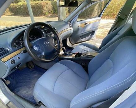 Серый Мерседес Е-Класс, объемом двигателя 3.22 л и пробегом 325 тыс. км за 6400 $, фото 5 на Automoto.ua