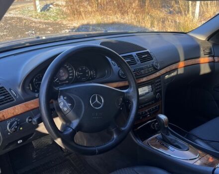 Серый Мерседес Е-Класс, объемом двигателя 2.7 л и пробегом 30 тыс. км за 5900 $, фото 3 на Automoto.ua