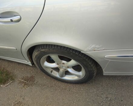 Сірий Мерседес Е-Клас, об'ємом двигуна 2.7 л та пробігом 378 тис. км за 5099 $, фото 21 на Automoto.ua