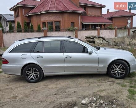 Серый Мерседес Е-Класс, объемом двигателя 2.15 л и пробегом 336 тыс. км за 6700 $, фото 9 на Automoto.ua