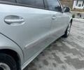 Сірий Мерседес Е-Клас, об'ємом двигуна 2.2 л та пробігом 250 тис. км за 7000 $, фото 2 на Automoto.ua