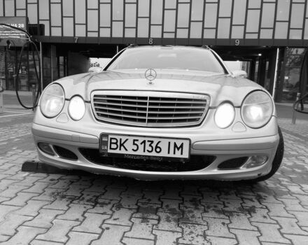 Сірий Мерседес Е-Клас, об'ємом двигуна 2.1 л та пробігом 362 тис. км за 5550 $, фото 3 на Automoto.ua