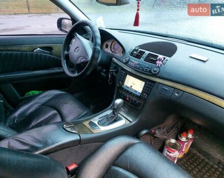 Серый Мерседес Е-Класс, объемом двигателя 2.7 л и пробегом 475 тыс. км за 5500 $, фото 11 на Automoto.ua