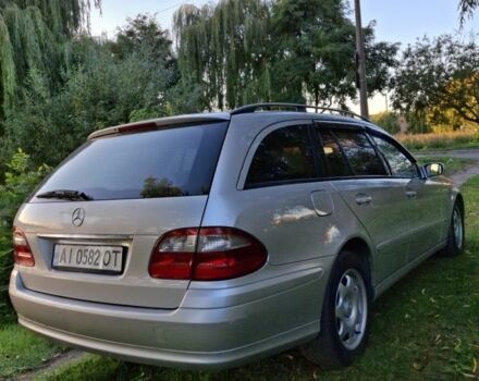 Серый Мерседес Е-Класс, объемом двигателя 2.1 л и пробегом 400 тыс. км за 5500 $, фото 2 на Automoto.ua