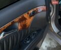 Серый Мерседес Е-Класс, объемом двигателя 3.2 л и пробегом 430 тыс. км за 5299 $, фото 27 на Automoto.ua