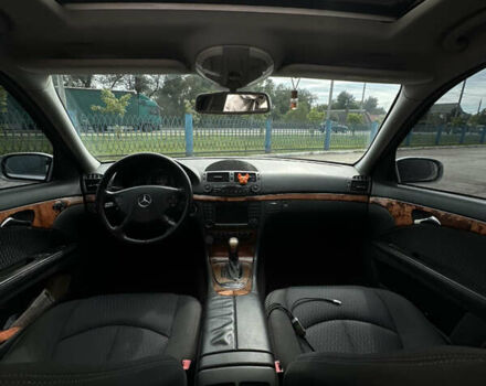 Серый Мерседес Е-Класс, объемом двигателя 2.69 л и пробегом 450 тыс. км за 5600 $, фото 14 на Automoto.ua