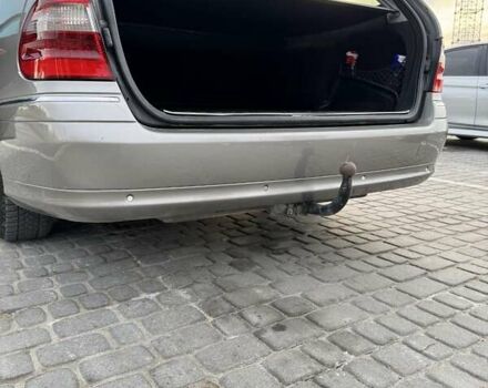 Серый Мерседес Е-Класс, объемом двигателя 2.7 л и пробегом 400 тыс. км за 6500 $, фото 10 на Automoto.ua