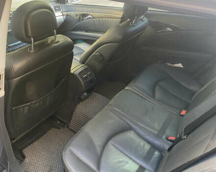 Серый Мерседес Е-Класс, объемом двигателя 2.6 л и пробегом 319 тыс. км за 6200 $, фото 5 на Automoto.ua