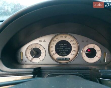 Серый Мерседес Е-Класс, объемом двигателя 2.7 л и пробегом 480 тыс. км за 5100 $, фото 19 на Automoto.ua