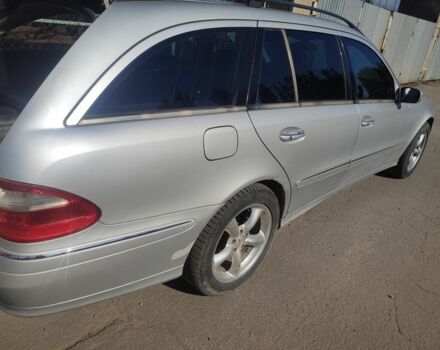 Сірий Мерседес Е-Клас, об'ємом двигуна 2.7 л та пробігом 378 тис. км за 5099 $, фото 19 на Automoto.ua