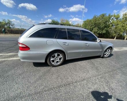 Серый Мерседес Е-Класс, объемом двигателя 3.2 л и пробегом 325 тыс. км за 6200 $, фото 2 на Automoto.ua