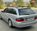 Сірий Мерседес Е-Клас, об'ємом двигуна 2.15 л та пробігом 377 тис. км за 5799 $, фото 9 на Automoto.ua