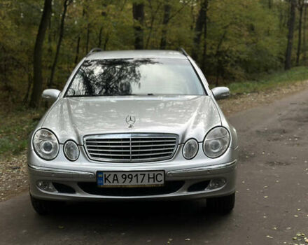 Мерседес Е-Класс 2003 в Киеве на Automoto.ua Серый Мерседес Е-Класс, объемом двигателя 2.2 л и пробегом 380 тыс. км за 5300 $, фото 2 на Automoto.ua