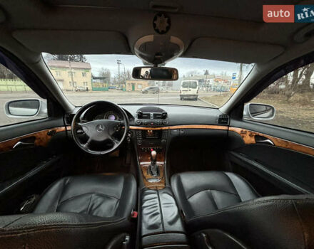 Сірий Мерседес Е-Клас, об'ємом двигуна 2.15 л та пробігом 357 тис. км за 6800 $, фото 14 на Automoto.ua