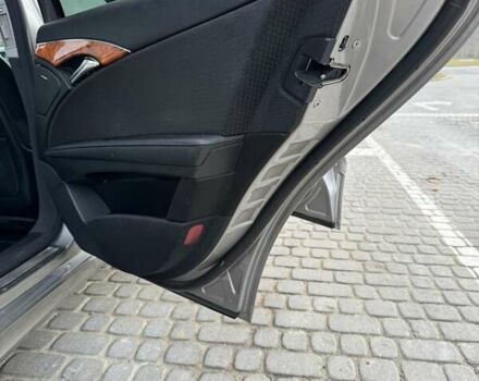 Серый Мерседес Е-Класс, объемом двигателя 2.7 л и пробегом 400 тыс. км за 6500 $, фото 12 на Automoto.ua