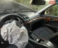 Серый Мерседес Е-Класс, объемом двигателя 2.2 л и пробегом 320 тыс. км за 2600 $, фото 5 на Automoto.ua