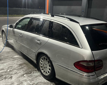 Мерседес Е-Класс 2003 в Виннице на Automoto.ua Серый Мерседес Е-Класс, объемом двигателя 2.15 л и пробегом 350 тыс. км за 4999 $, фото 2 на Automoto.ua