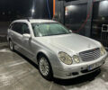 Мерседес Е-Класс 2003 в Виннице на Automoto.ua Серый Мерседес Е-Класс, объемом двигателя 2.15 л и пробегом 350 тыс. км за 4999 $, фото 1 на Automoto.ua