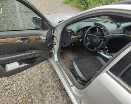 Сірий Мерседес Е-Клас, об'ємом двигуна 2.7 л та пробігом 378 тис. км за 5099 $, фото 4 на Automoto.ua