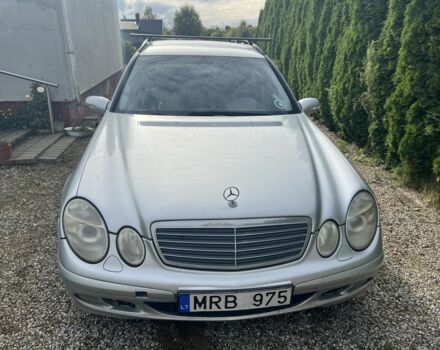 Серый Мерседес Е-Класс, объемом двигателя 0 л и пробегом 506 тыс. км за 2048 $, фото 1 на Automoto.ua