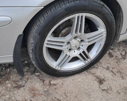 Серый Мерседес Е-Класс, объемом двигателя 2.1 л и пробегом 285 тыс. км за 6770 $, фото 9 на Automoto.ua