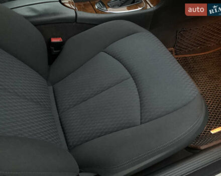 Сірий Мерседес Е-Клас, об'ємом двигуна 1.8 л та пробігом 240 тис. км за 7700 $, фото 35 на Automoto.ua