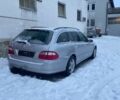 Серый Мерседес Е-Класс, объемом двигателя 2.2 л и пробегом 400 тыс. км за 3875 $, фото 4 на Automoto.ua